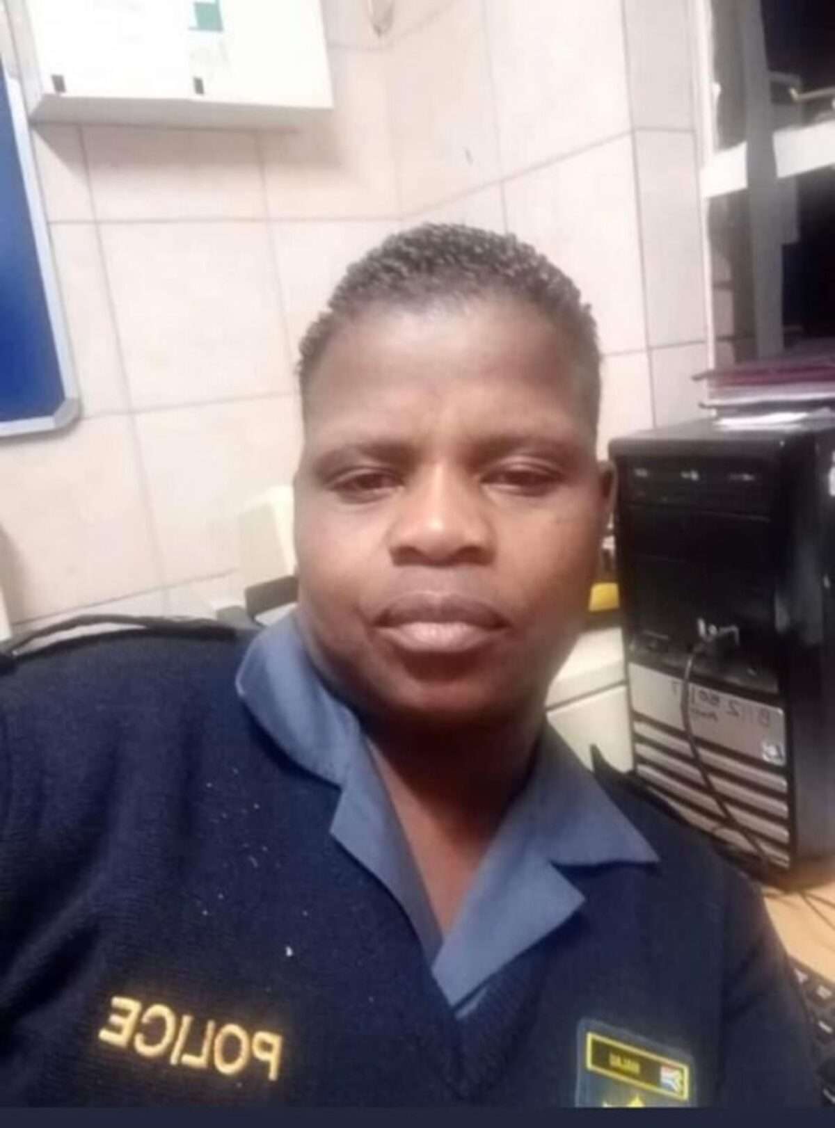 The Female Police Officer Who Had Tlof Tlof With Her Minor Son 